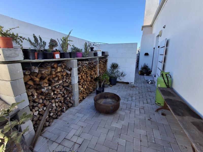 3 Bedroom Property for Sale in Britannia Bay Western Cape